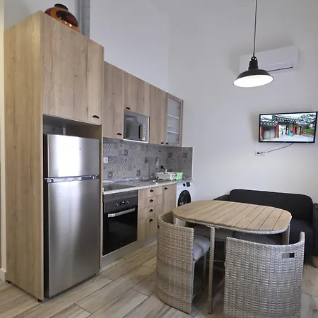 Casinhas Da Ajuda Nº 9-1 *