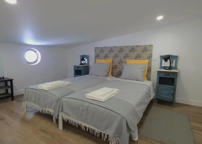 Casinhas Da Ajuda Nº 9-1