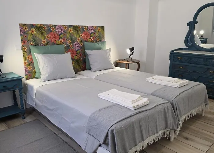 Apartamento Casinhas Da Ajuda Nº 9-1 *